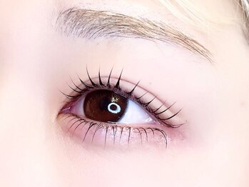 アイハーブ(Eye Herb)の写真/【パリジェンヌ】まつ毛を根元から立ち上げ、自まつげを最大限長く理想のお目元に♪デザインご相談下さい◎