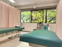 サクラサク鍼灸カイロプラクティック 日本橋茅場町院の雰囲気(広い個室で安心。女性特有のお悩みもご相談ください!)