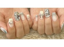 ミリ(Mili)/ビジューネイル