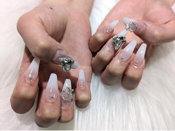 ネイルサロン グレイス(Grace)/【スカルプ】やり放題/白グラデ