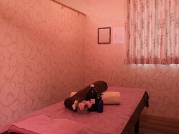温石リラックス空間の写真/ 【ペアで来店大歓迎!温石アロマリンパ+ハイパーナイフ小顔120分¥9980】アロマで癒されながら憧れの小顔に