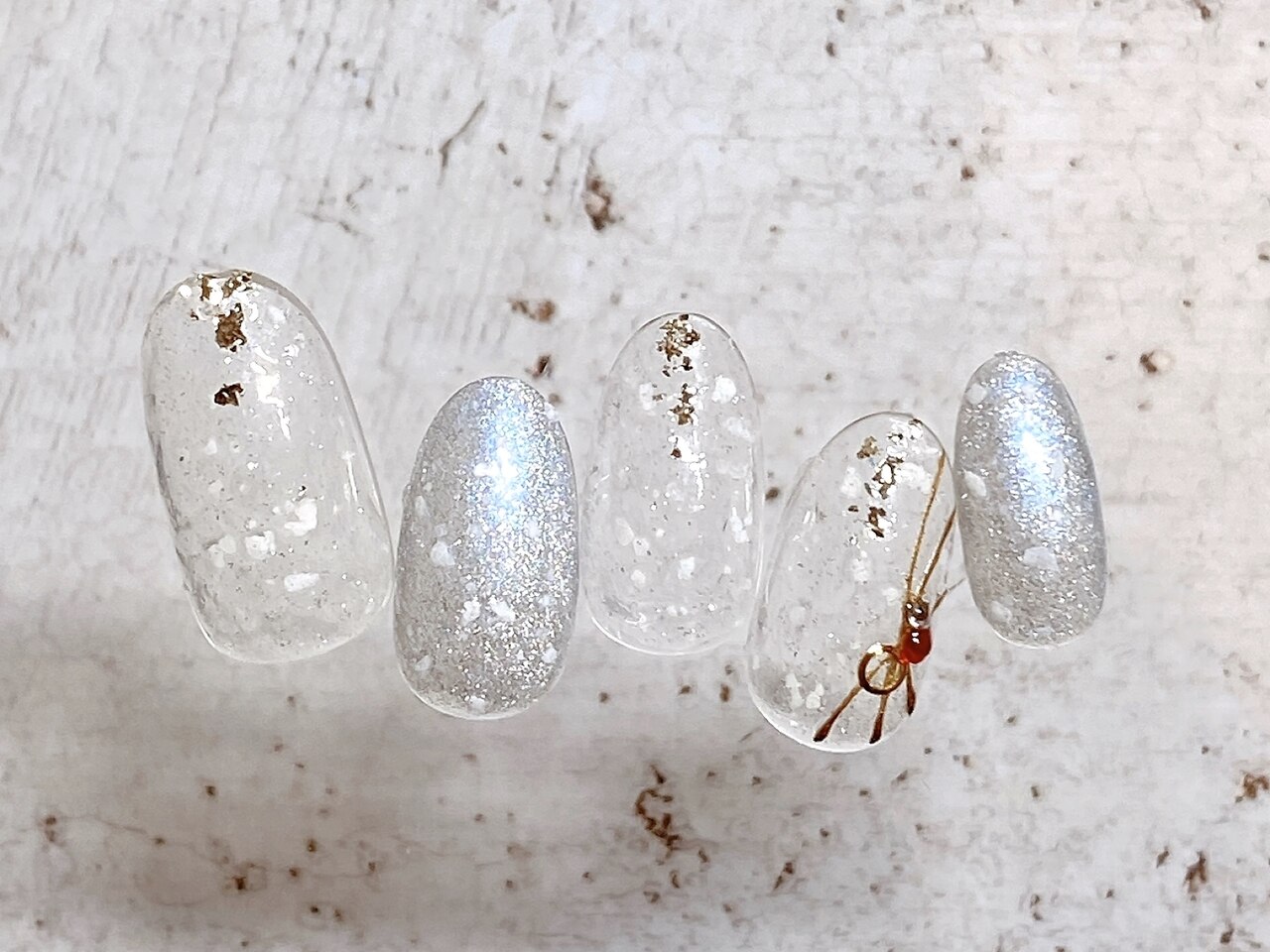 2026年冬トレンド】ホワイト ワンカラーのネイルデザイン集｜人気順