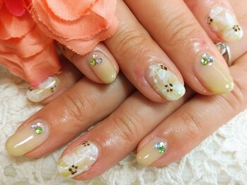 エムネイル(M Nail)/エレガント・手描きフラワー