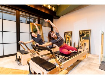 プラスワン 秋葉原店(Plus One)/女性トレーナー!