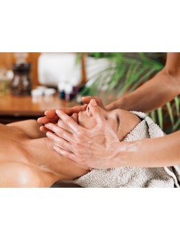 ホウレイ線・たるみ改善！予防ケア