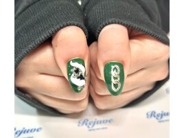 パーツに蛇を巻き付けました★