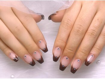 リラス 立川(Lilas)/-- french nail --