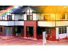 柏木整骨院の雰囲気（駐車場10台完備、村井駅から徒歩2分）