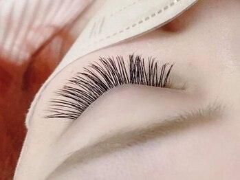 リアン 緑井店(Lien)の写真/〈持続力◎〉シングルエクステ~束感ダブルフラットラッシュで少ない本数でもボリューム感のある目元に☆
