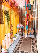 シャンティシャンティ(Shanti Shanti)/サロン入り口