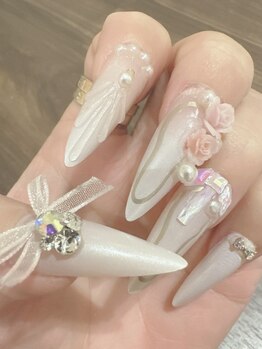 ネイルサロン優の写真/【手書き,写真持ち込みOK★】カラー1200種類以上,ストーンやパーツも豊富にご用意♪爪先から華やかさを演出