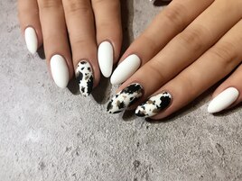 牛柄マットネイル