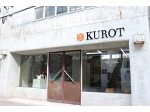 メンズサロンの系列店があるので、美容室と眉毛を同日に可能◎