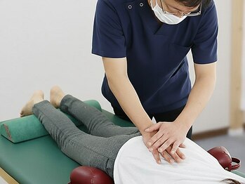 ソフト整体 リーフ (reef)/うつ伏せで骨盤調整する時も！