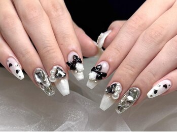 メメ(MeMe)の写真/指先を見る度テンションが上がる♪最新トレンドの可愛いパーツやキラキラ系も豊富に取り揃えております★