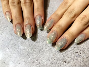 シンプルニュアンスネイル