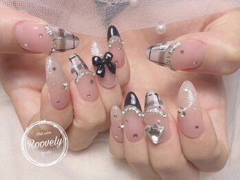 ルブリー(roovely)/ブラックチェックネイル