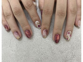 ミュゼアート(musee art)/秋のフラワー ニュアンスネイル