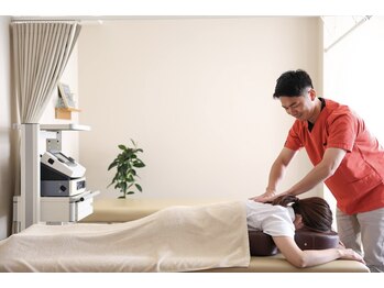 つばさ整骨院 鍼灸院 新潟女池院/（骨盤矯正/整体/腰痛/肩こり)