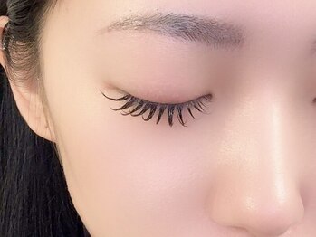 スキン 心斎橋店(skin)の写真/短いまつげ・逆さまつげのお悩み改善へ！まつ毛のお悩みを徹底的に解決します♪心斎橋/まつげパーマ上下/眉
