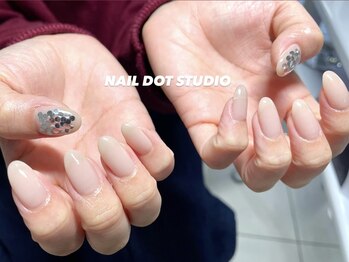 ネイルドットスタジオ 堺筋本町(NAIL DOT STUDIO)/2本アート