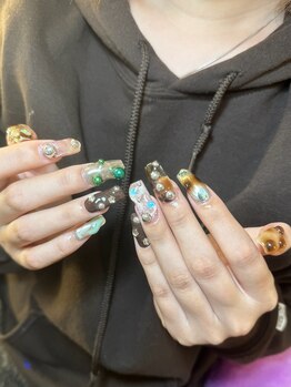 ウズ(UZU)/個性派ネイル