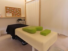 落ち着く空間で施術を受けていただけます