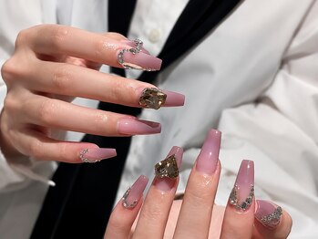 ナナネイル(Nana Nail)/ヌードピンク×ストーンネイル