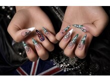 グローネイルズ(Glow Nails)
