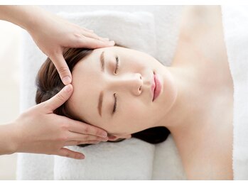 フェイスアンドボディ マーヤ(Face&Body MA-YA)/MA-YA【毛穴/小顔/ヘッドスパ】