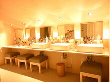 シャイニーワン 横浜(Shiny One)/