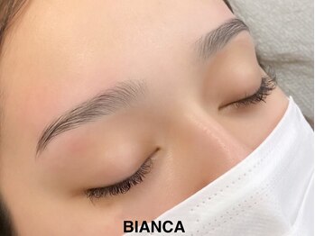 ビアンカ アイラッシュサロン 大宮店(Bianca)/ハリウッドブロウリフト¥6600