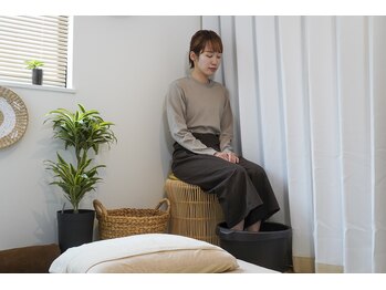 ティーツリーアロマアンドホリスティック(tea tree aroma & holistic)/まず足をあたためて