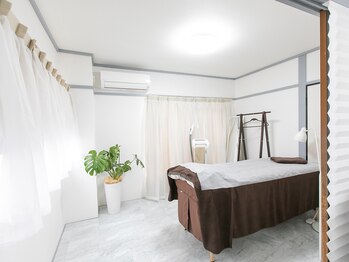 【光脱毛/WAX脱毛】doucek beauty/脱毛ベッド