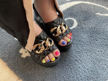 ブリエカドー(Briller Cadeau)/蛍光カラー(フット)