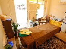 落ち着いた空間で、周りを気にせずゆったり施術