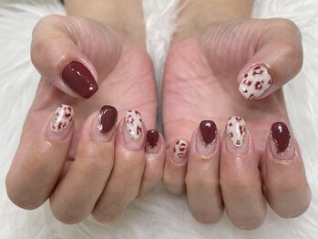 ロエン 北岡崎(ROEN)/レオパード柄×ボルドー