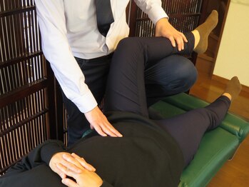 アセルカイロプラクティック/お腹の調整　阿佐ヶ谷/カイロ