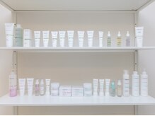 肌悩みに最適な「あなただけの」スキンケアアイテムをプロがご案内