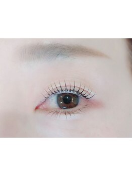 ナチュラル上品な目元にしたい