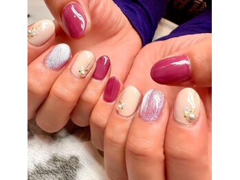 オシイロネイル(Oshiiro Nail)/