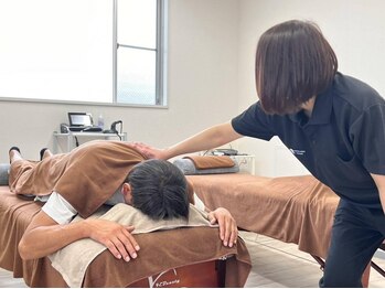 スポーツラボ鍼灸接骨院(スポーツLab鍼灸接骨院)の写真/季節の変わり目、新生活のストレスが首肩こりの原因に?!首肩の慢性疲労や急なつらさにアプローチ◎