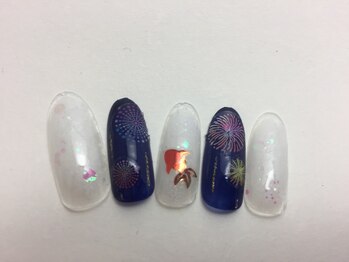 プライベートサロン イース/花火ネイル