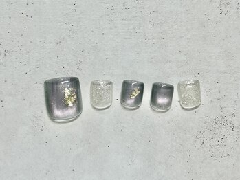クロム(CHROM.)の写真/フットネイルで足元まで抜かりなくオシャレに！周りと差がつくセンス溢れる指先を実現♪