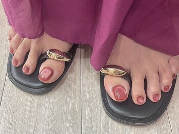 ラベード バイ ジョジョ(LOVEED by JOJO)の写真/足元から輝く季節に！フットネイル付替えオフ無料◎ワンカラーorマグネットで大人可愛い指先に☆