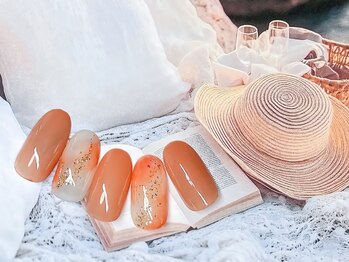 レ アズ(Le'Azu)の写真/日常に馴染む上品ネイル