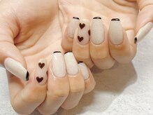 クララハンダ(CLALA Handa)/ハートネイル