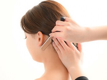 シェクラ(SHECIA)/