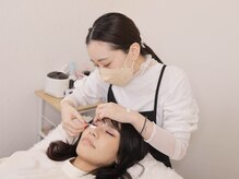 まつげとまゆげ