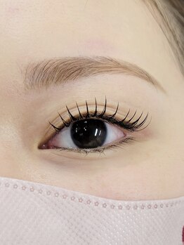 プラスアイ 溝口駅前店/エクステ束感120本＋アイブロウ